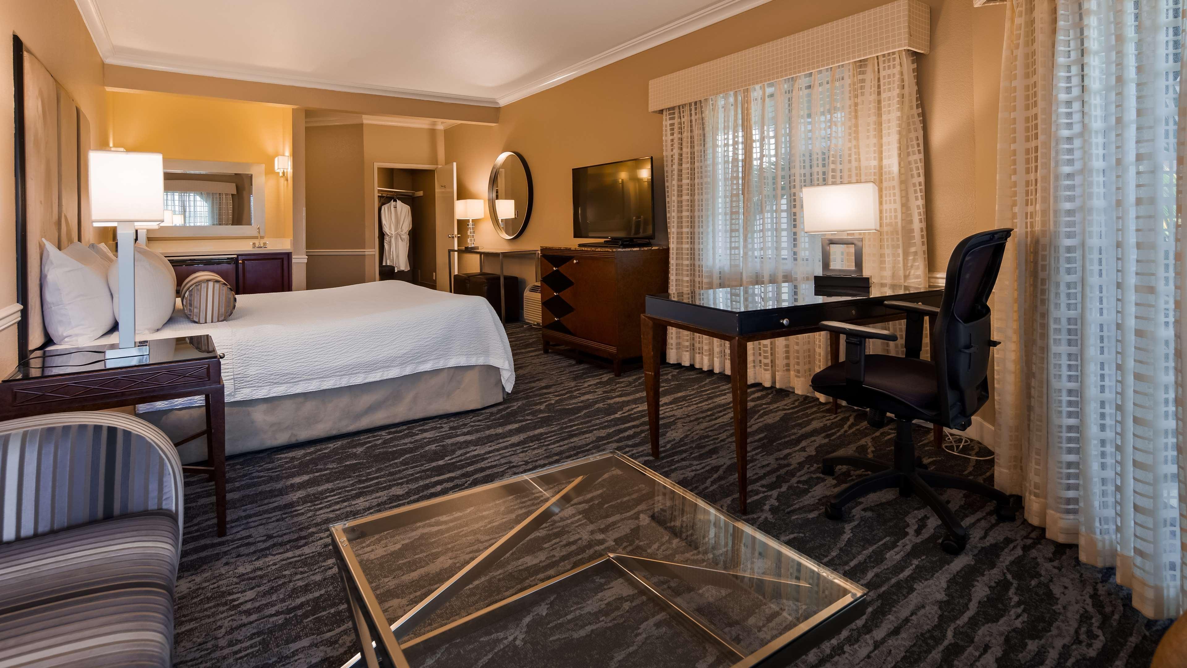 Best Western Plus Novato Oaks Inn Exterior photo