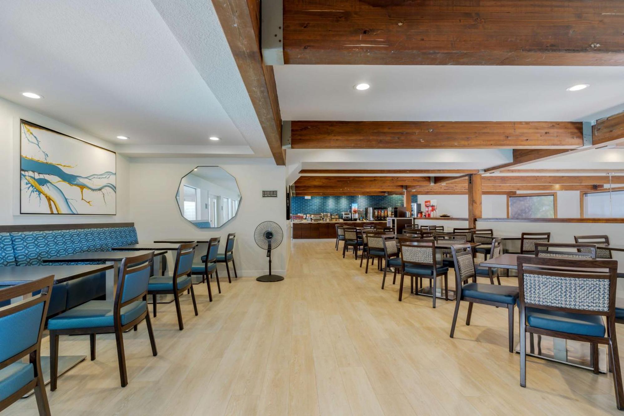 Best Western Plus Novato Oaks Inn Exterior photo