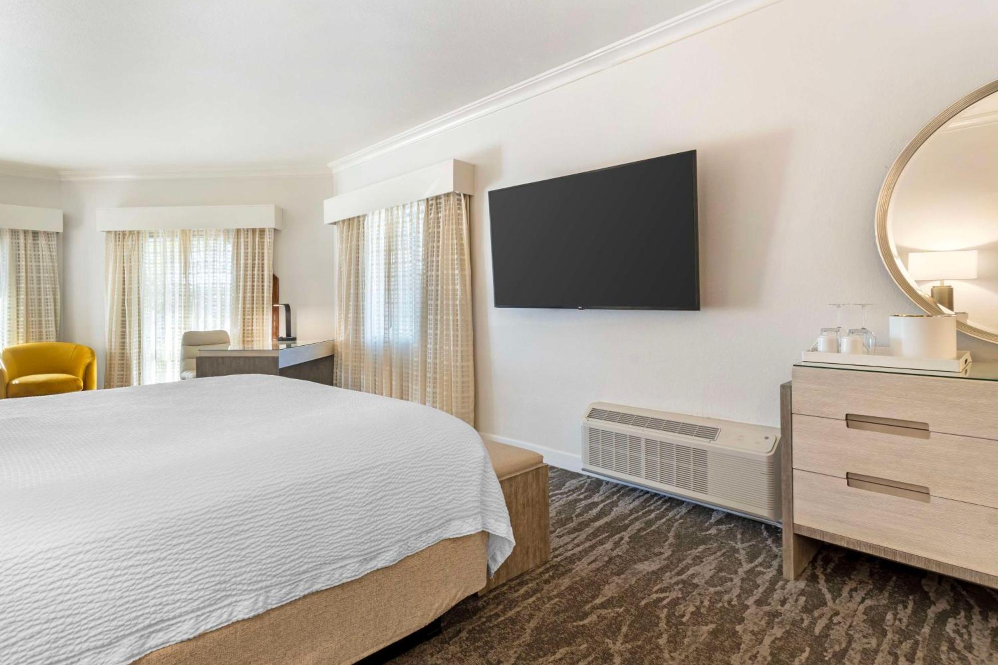 Best Western Plus Novato Oaks Inn Exterior photo